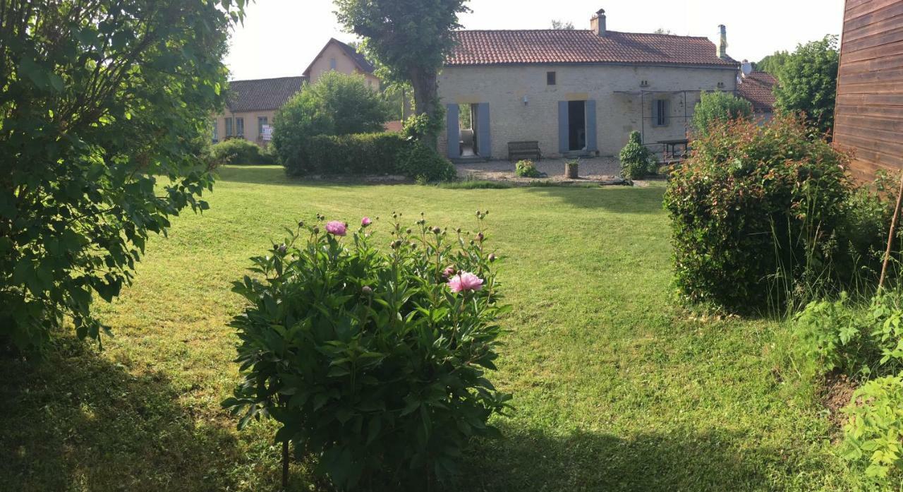 Le Clos de Longas - Gite et Chambre d'hôtes Villa Sainte-Foy-de-Longas Exterior foto